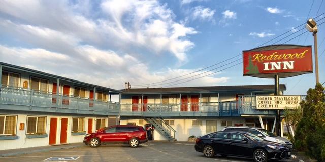 קרסנט סיטי Redwood Inn מראה חיצוני תמונה